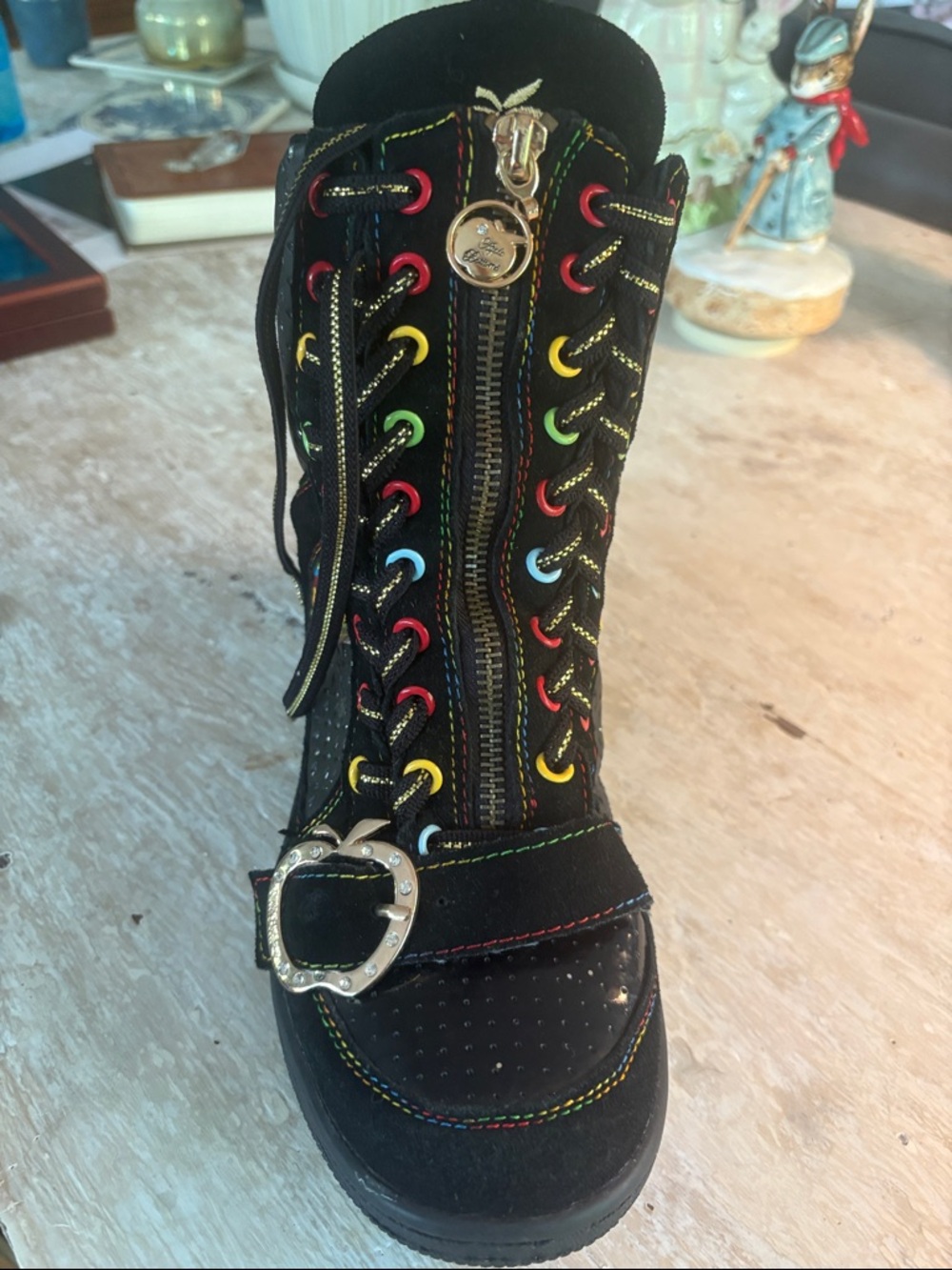 Apple Bottoms Black High-Top Sneakers with Gold Hardware - sz 6. Like new